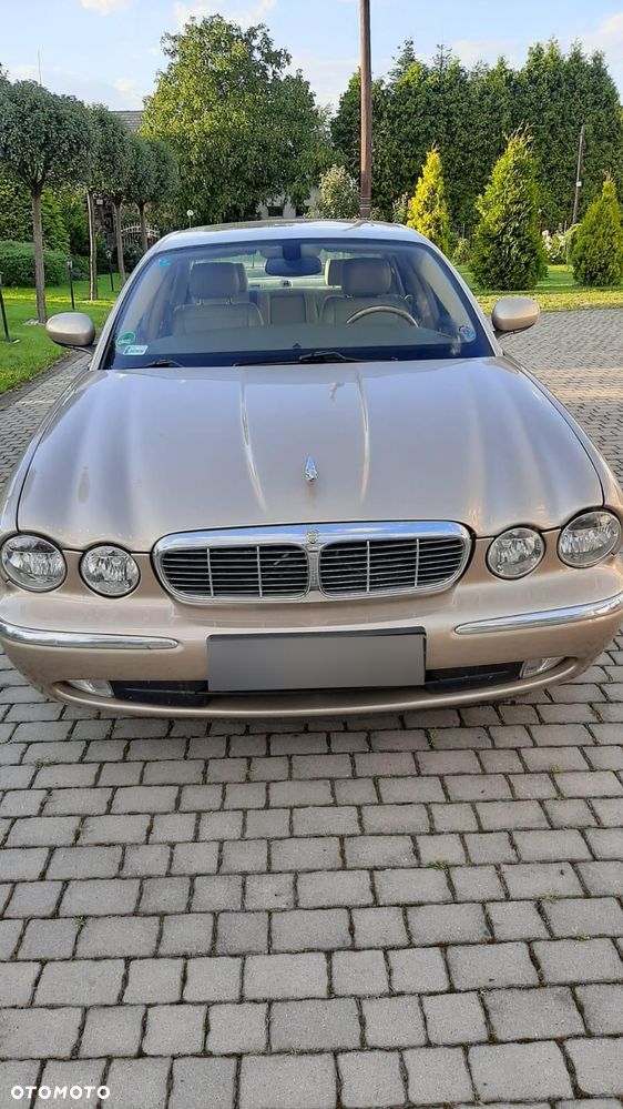 Jaguar XJ - 2