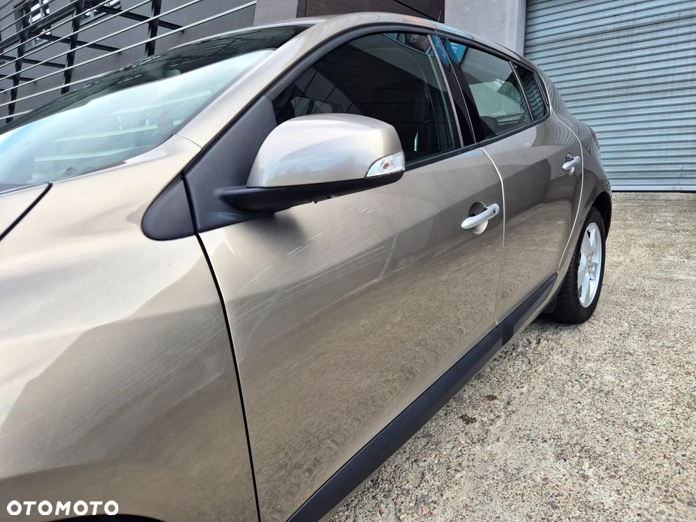 Renault Megane 1.6 16V 110 LIMITED - 8