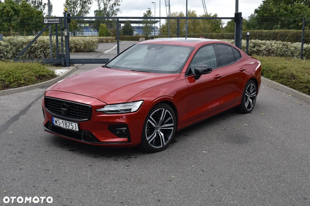 Volvo S60 T5 R-Design - 1