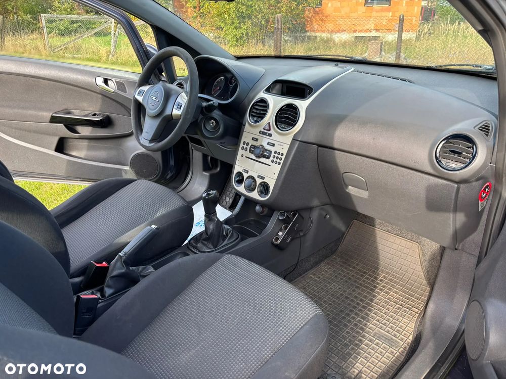 Opel Corsa - 8
