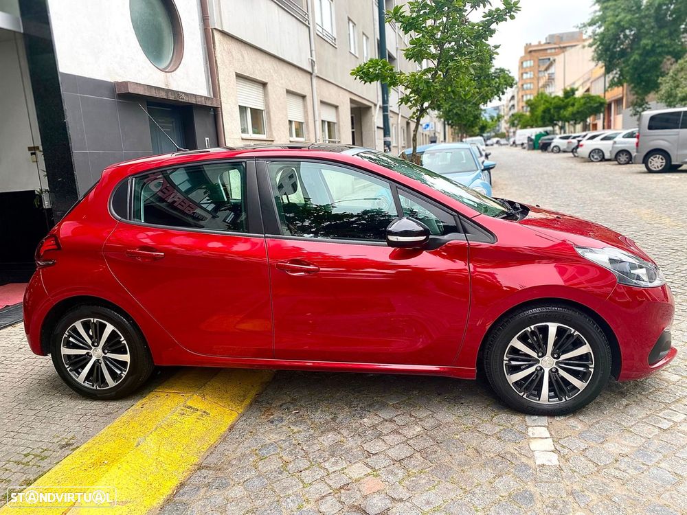 Peugeot 208 1.2 VTi Allure - 5