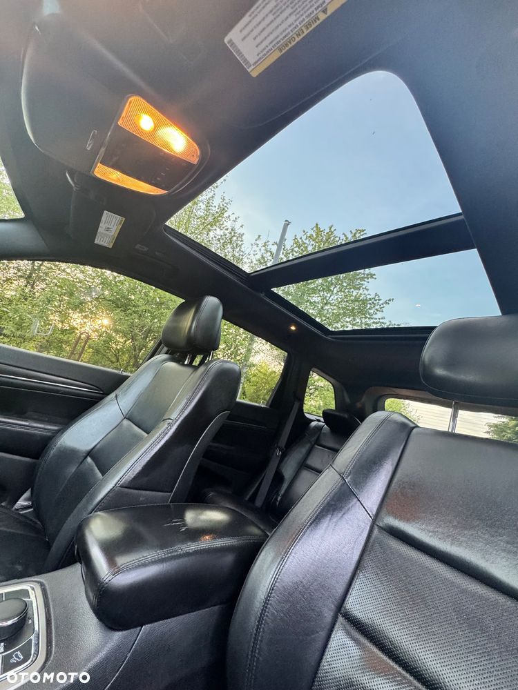 Jeep Grand Cherokee - 14