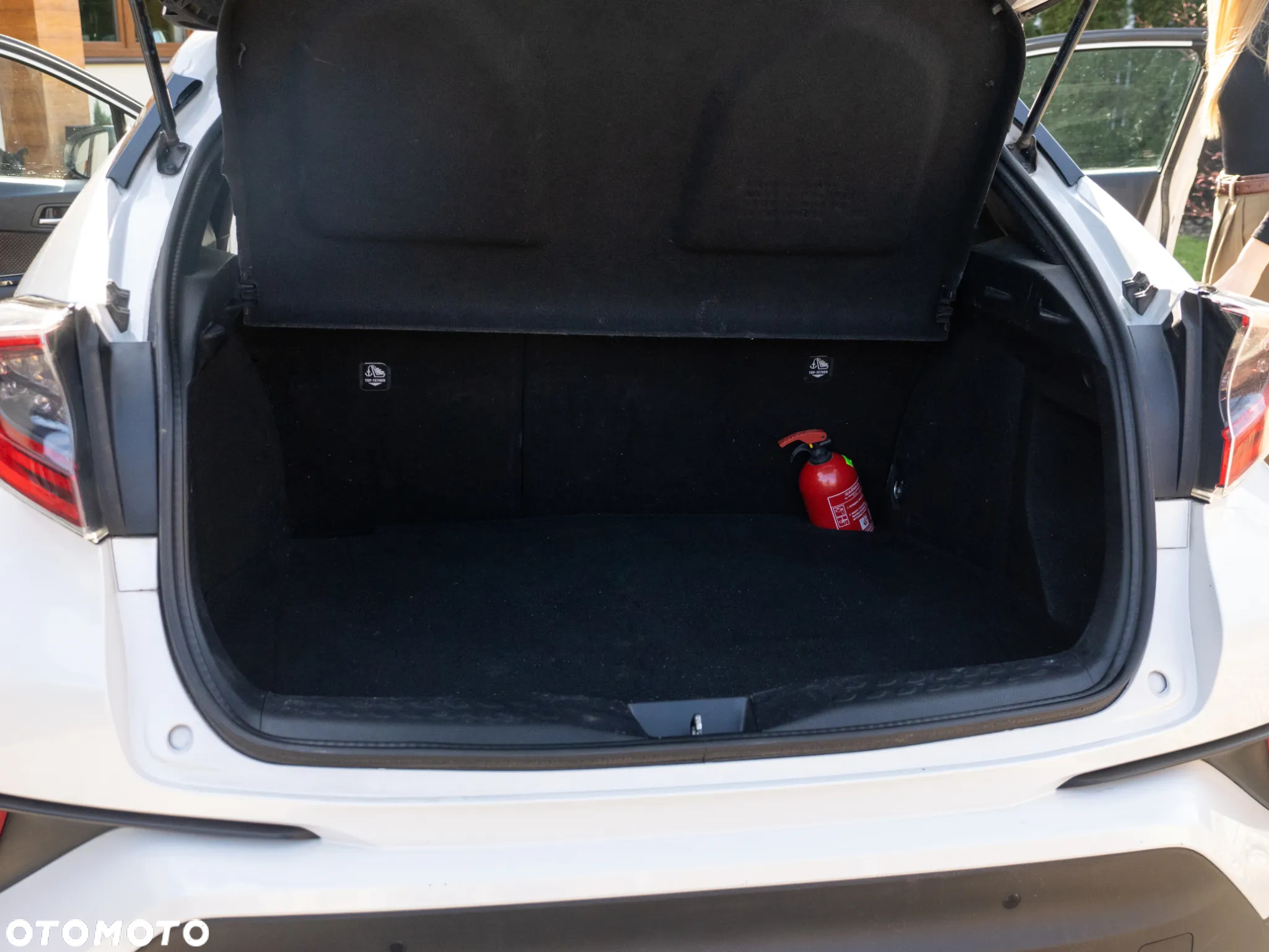 Toyota C-HR 1.8 Hybrid Executive - 17