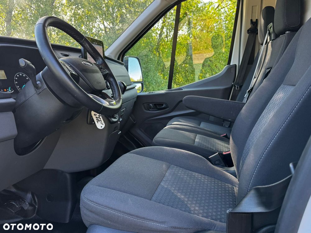 Ford Transit EcoBlue - 13