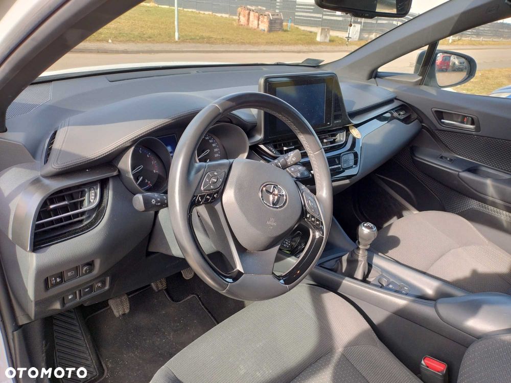 Toyota C-HR - 5
