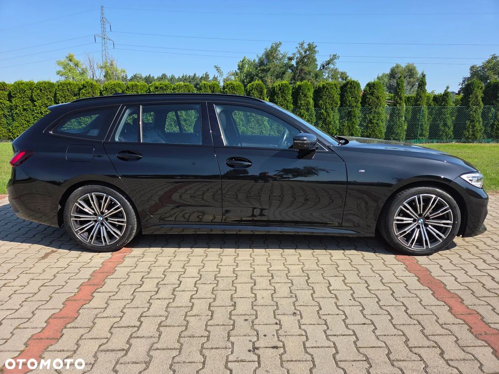 BMW Seria 3 320i Edition M Sport Shadow - 2