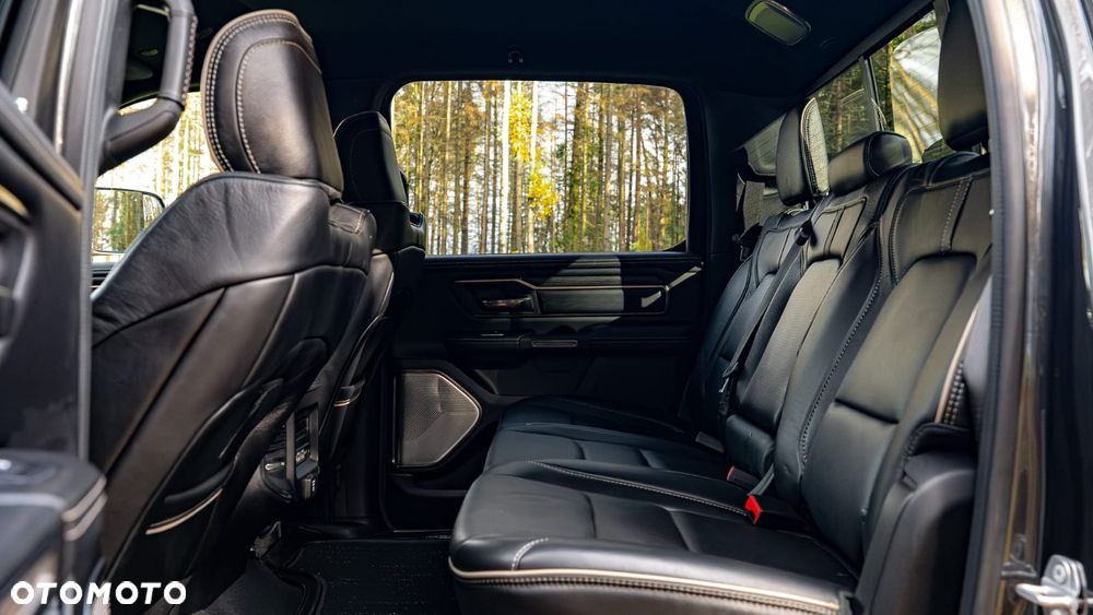 RAM 1500 5.7 Crew Cab Limited - 37