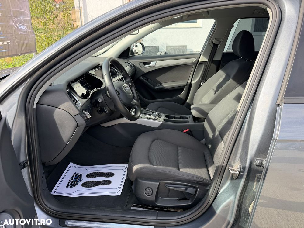 Audi A4 Avant 2.0 TDI DPF quattro S tronic Attraction - 9