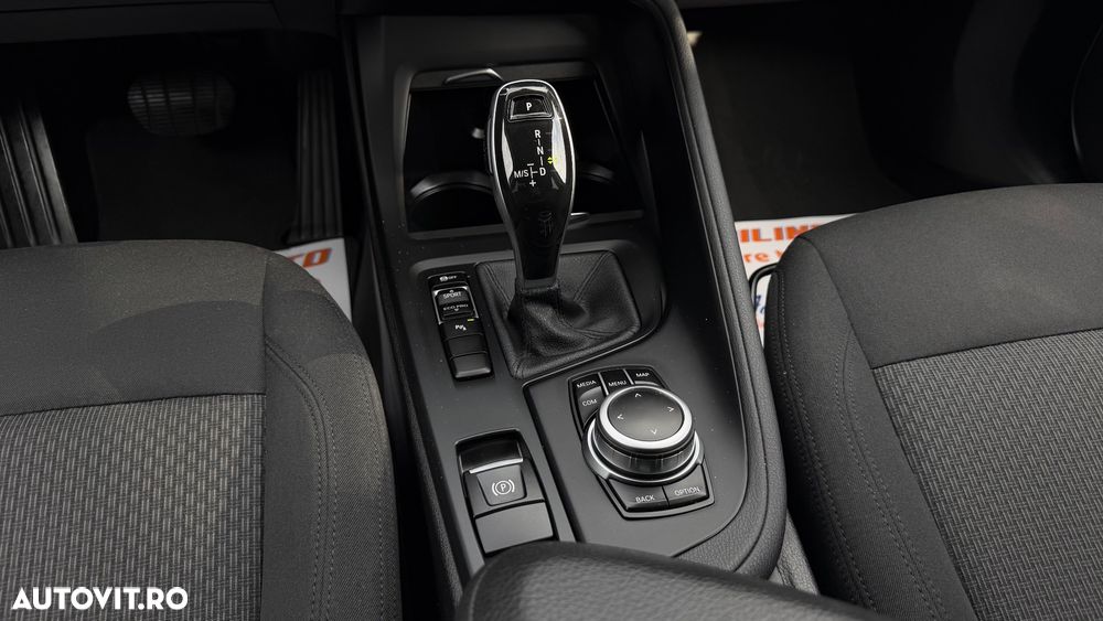 BMW X1 sDrive18d AT - 12
