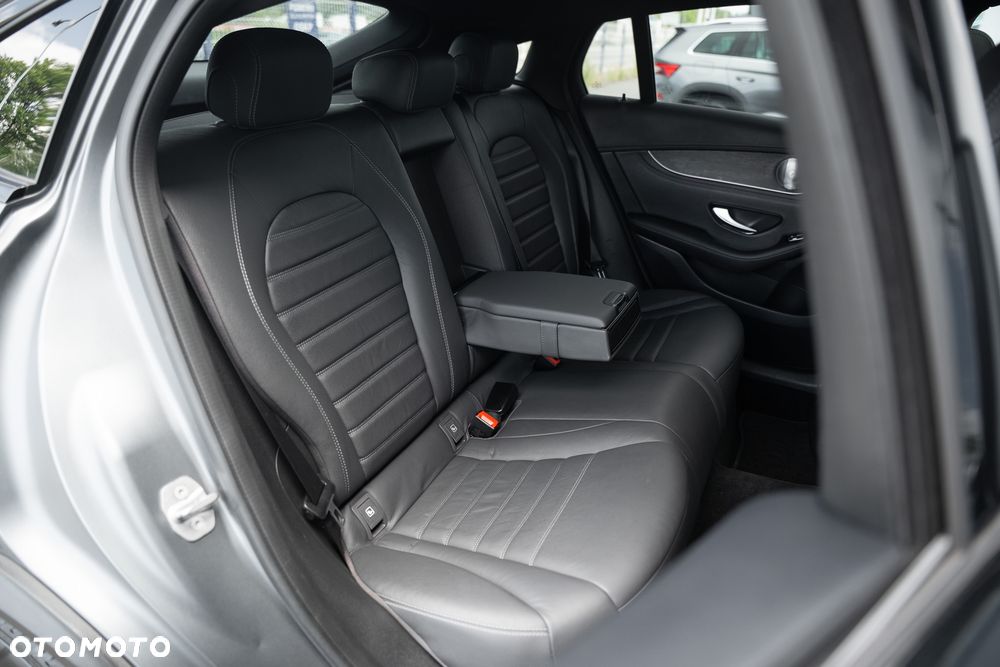 Mercedes-Benz GLC 300 d 4Matic 9G-TRONIC - 36