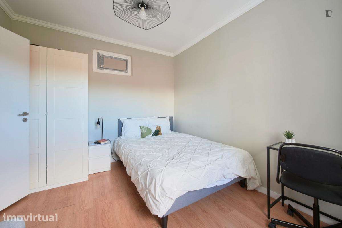 Quarto - localizado em Arroios Lisbon - Grande imagem: 5/12