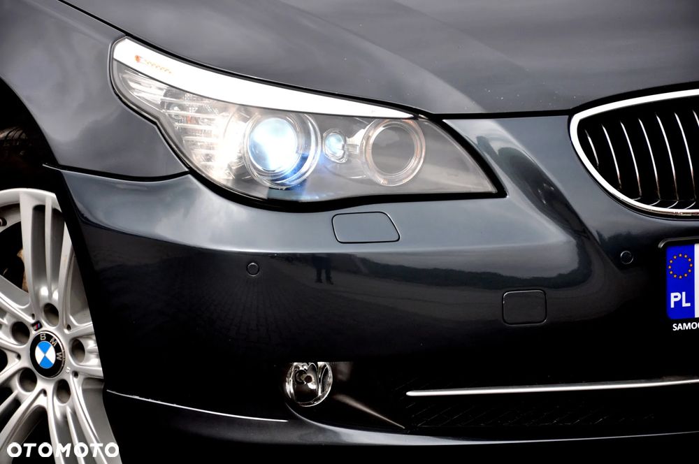 BMW Seria 5 525d xDrive Edition Sport - 10