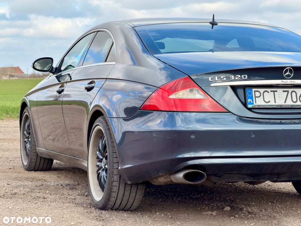 Mercedes-Benz CLS - 10