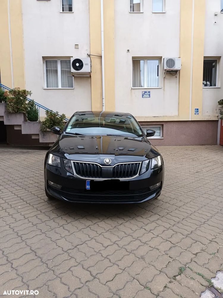 Skoda Octavia 2.0 TDI DSG Ambition - 2