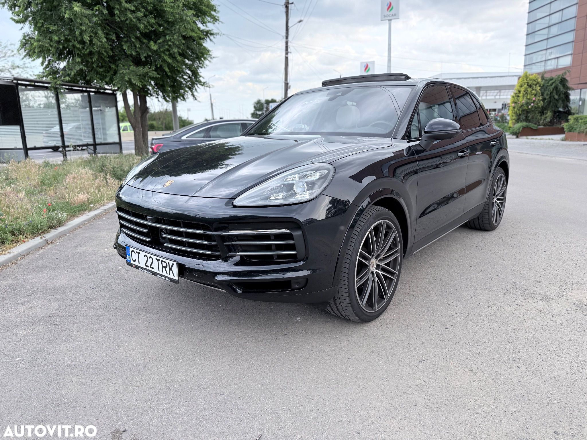 Porsche Cayenne Standard - 1