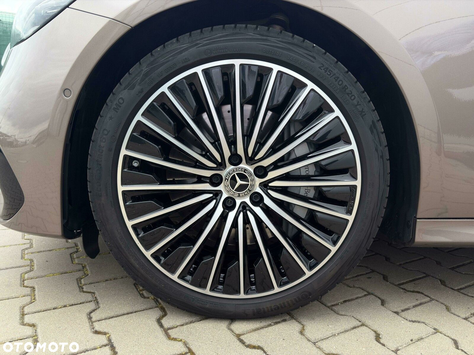 Mercedes-Benz Klasa E - 18