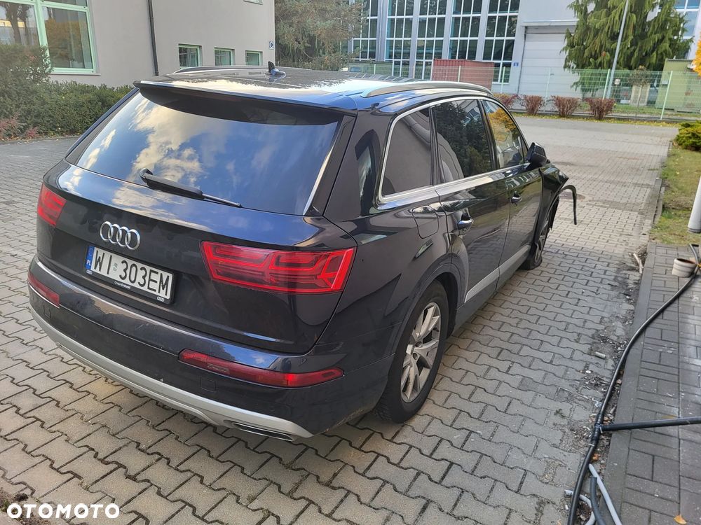 Audi Q7 - 12