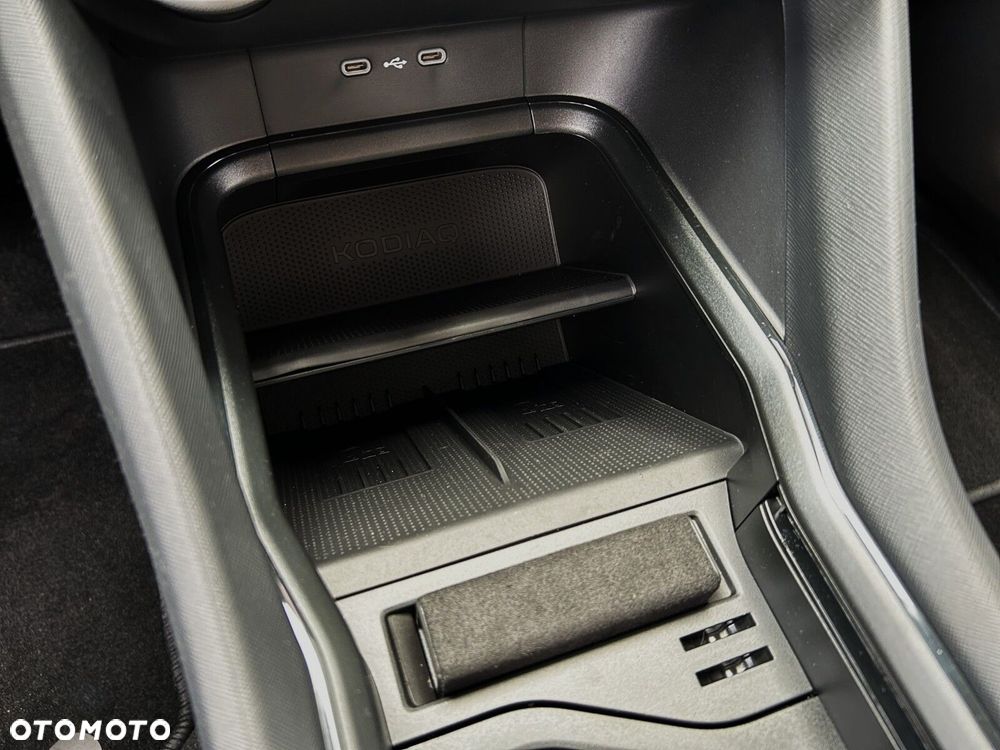 Skoda Kodiaq 2.0 TSI 4x4 Selection DSG - 28