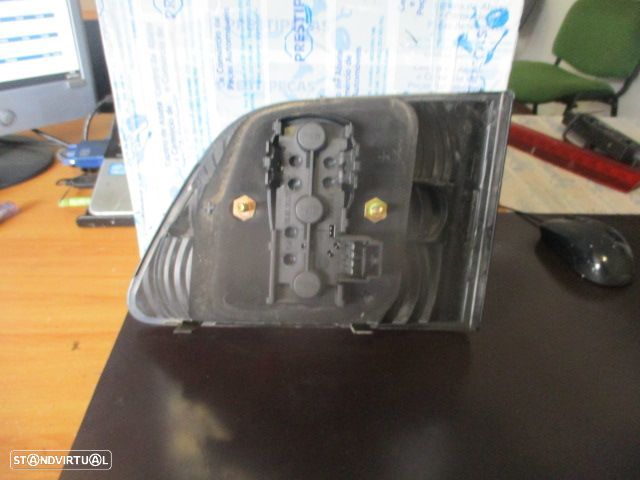 Farol Tras 28180102 FIAT STILO SW 2003 1.6 16V 105CV 5P PRETO MALA ESQ ORIGINAL - 2
