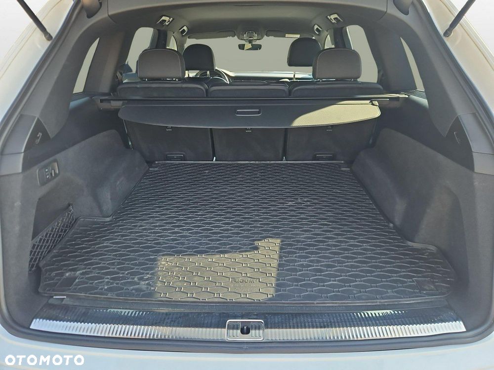 Audi Q7 - 32
