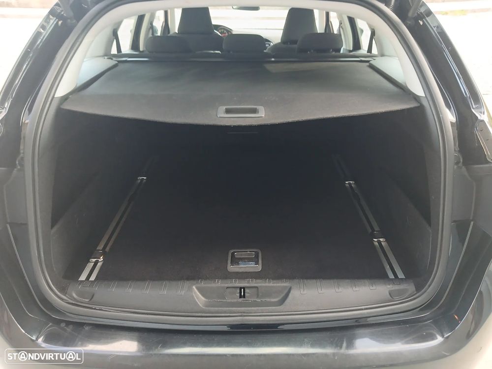 Peugeot 308 SW - 17