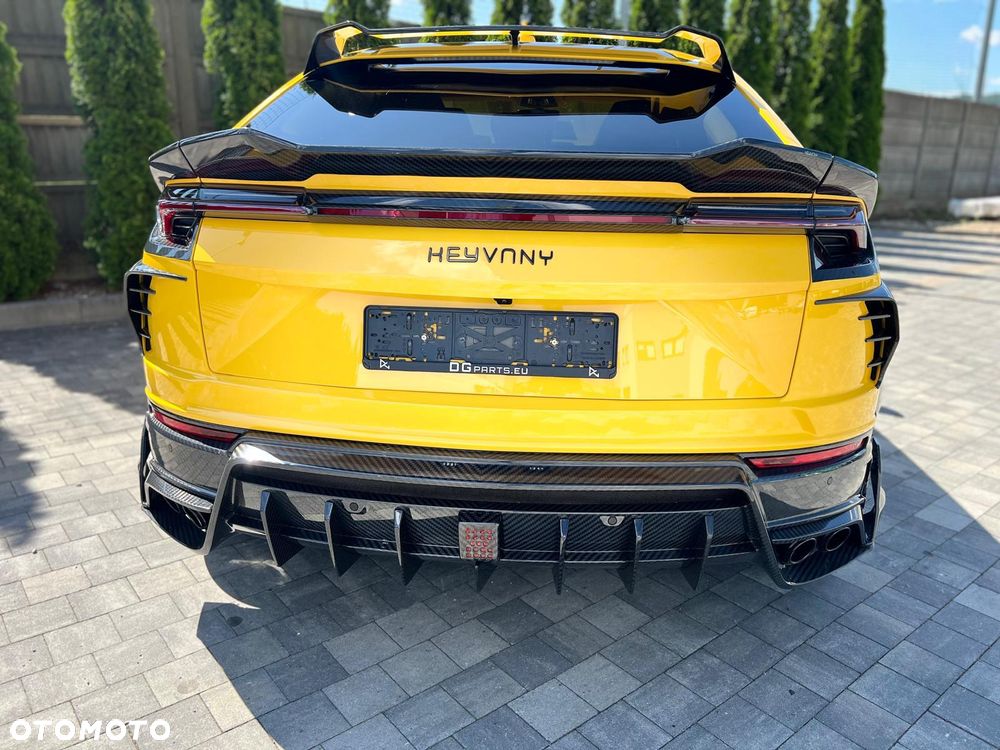 Lamborghini Urus Standard - 15