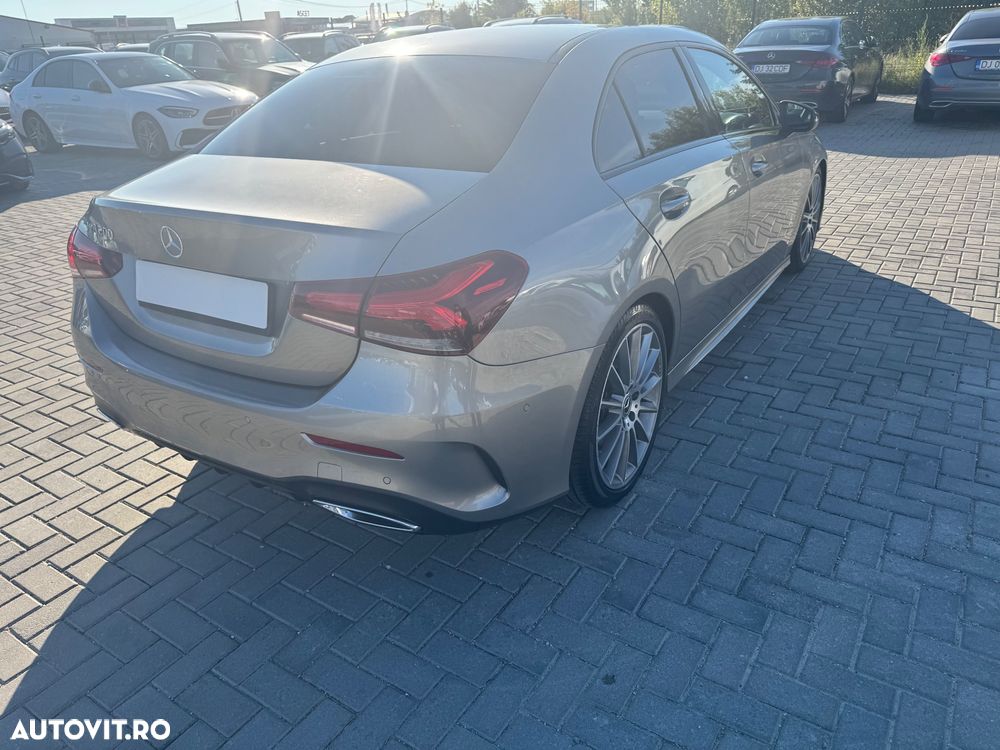 Mercedes-Benz A ver-200-7g--dct-amg-line - 11