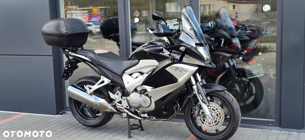 Honda VFR - 3