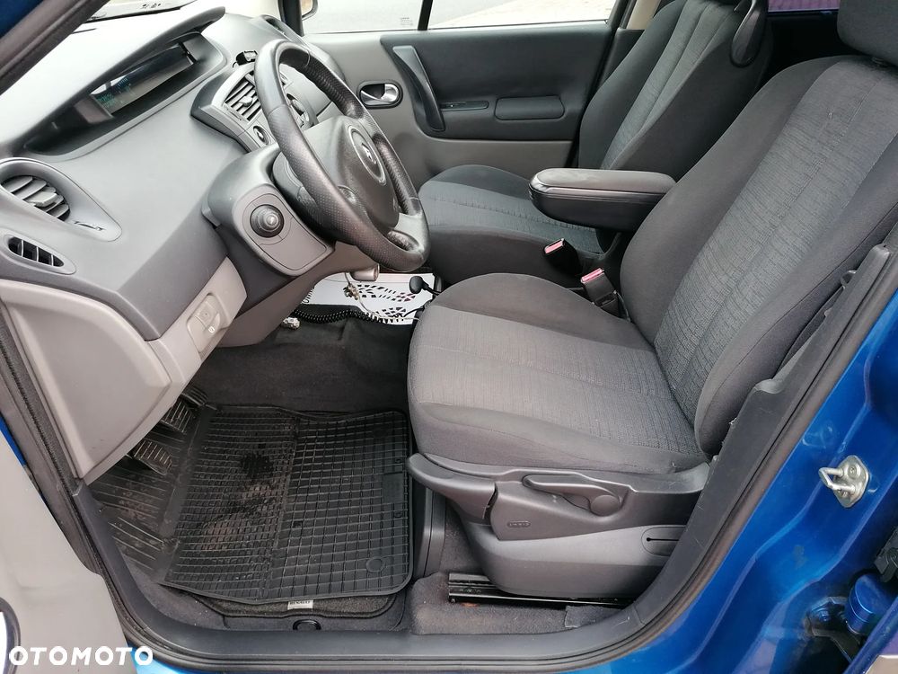 Renault Grand Scenic 2.0 16V Avantage - 16
