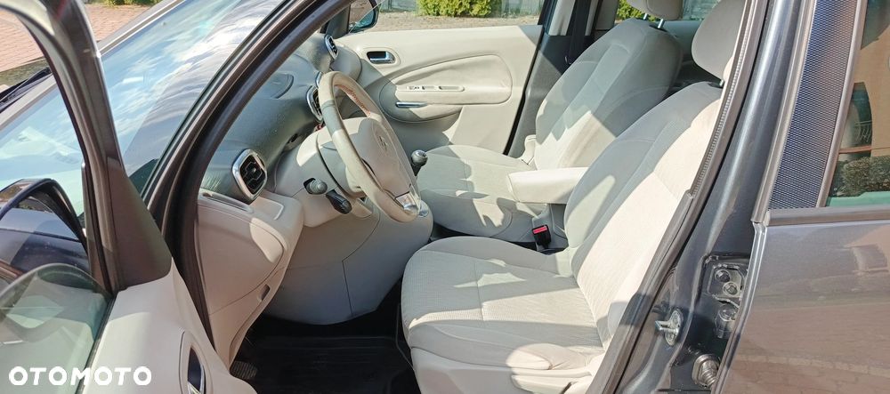 Citroën C3 Picasso 1.6 HDi Exclusive Euro5 - 24