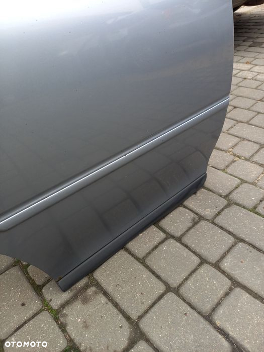 Drzwi tylne prawe audi a3 8l fl lakier ly7j kompletne - 2