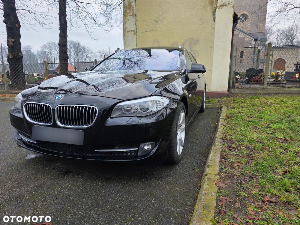 BMW Seria 5 525d - 1