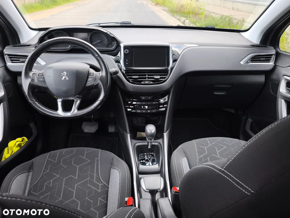 Peugeot 2008 - 19