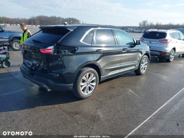 Ford Edge - 4