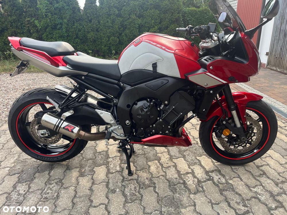 Yamaha FZS - 4