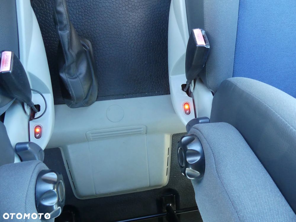 Renault Trafic - 14