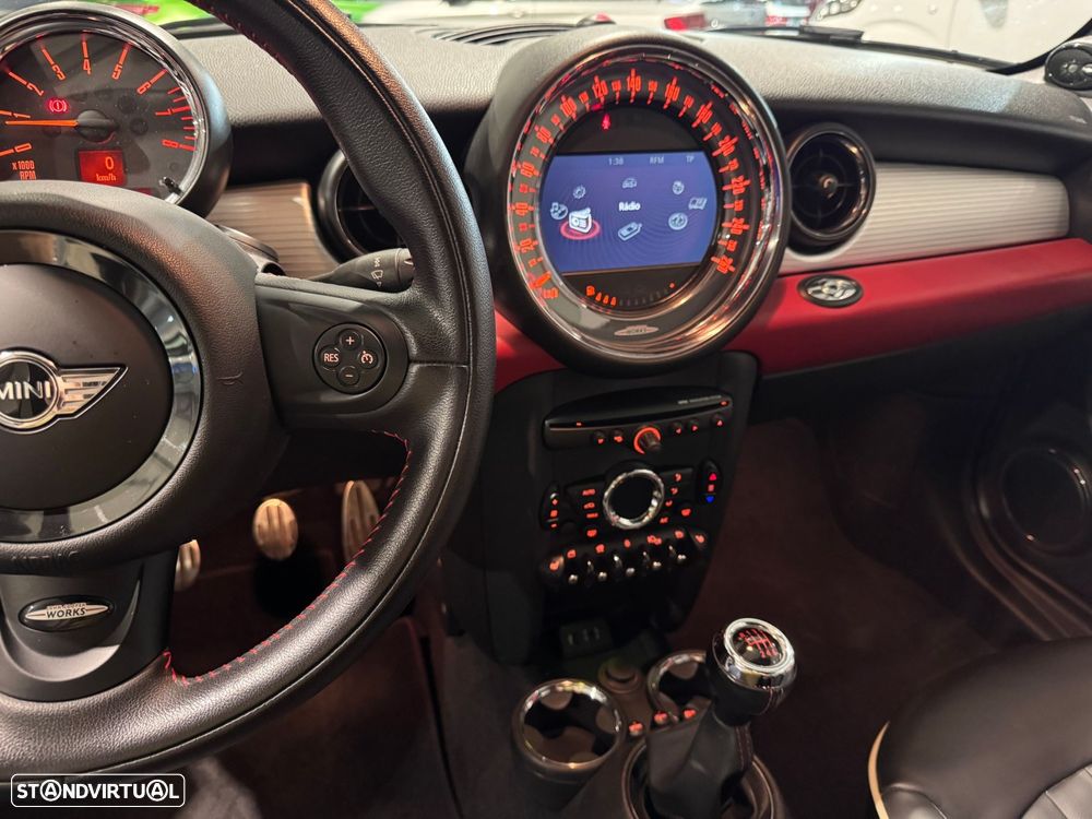 MINI 3 Portas John Cooper Works 153g - 28