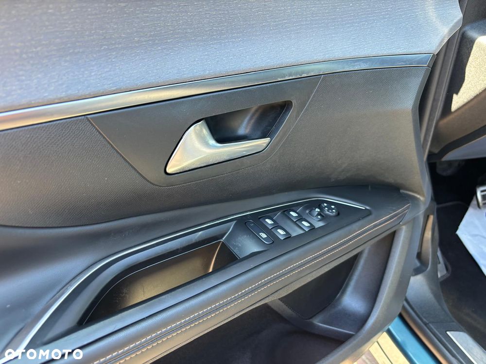 Peugeot 5008 BlueHDi 180 EAT6 GT - 21