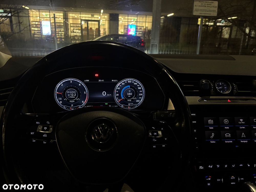 Volkswagen Passat - 3
