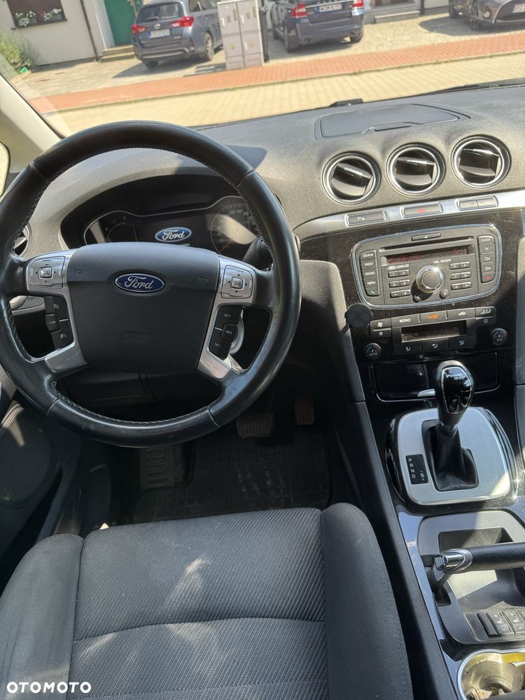 Ford Galaxy - 5