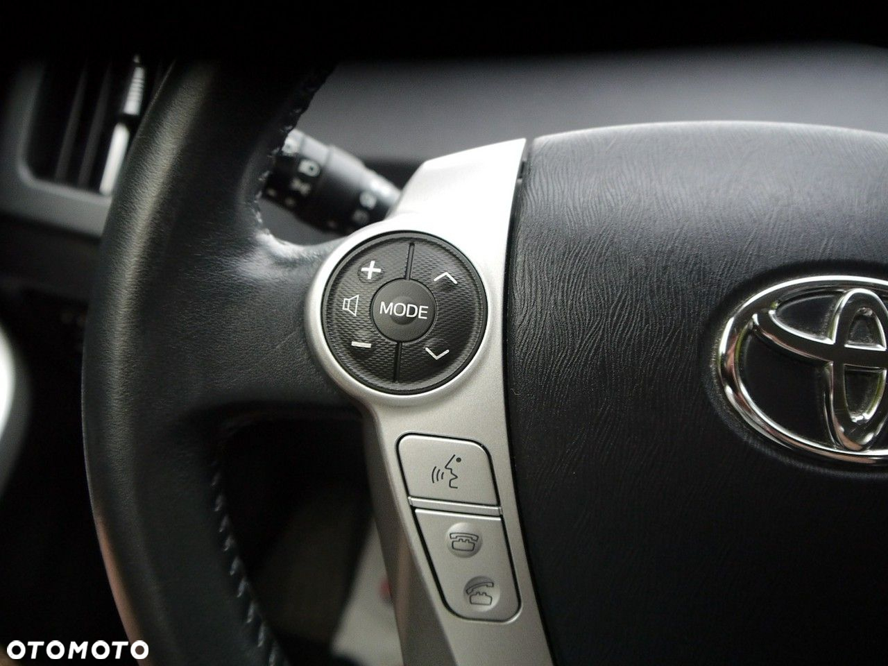 Toyota Prius (Hybrid) Comfort - 28