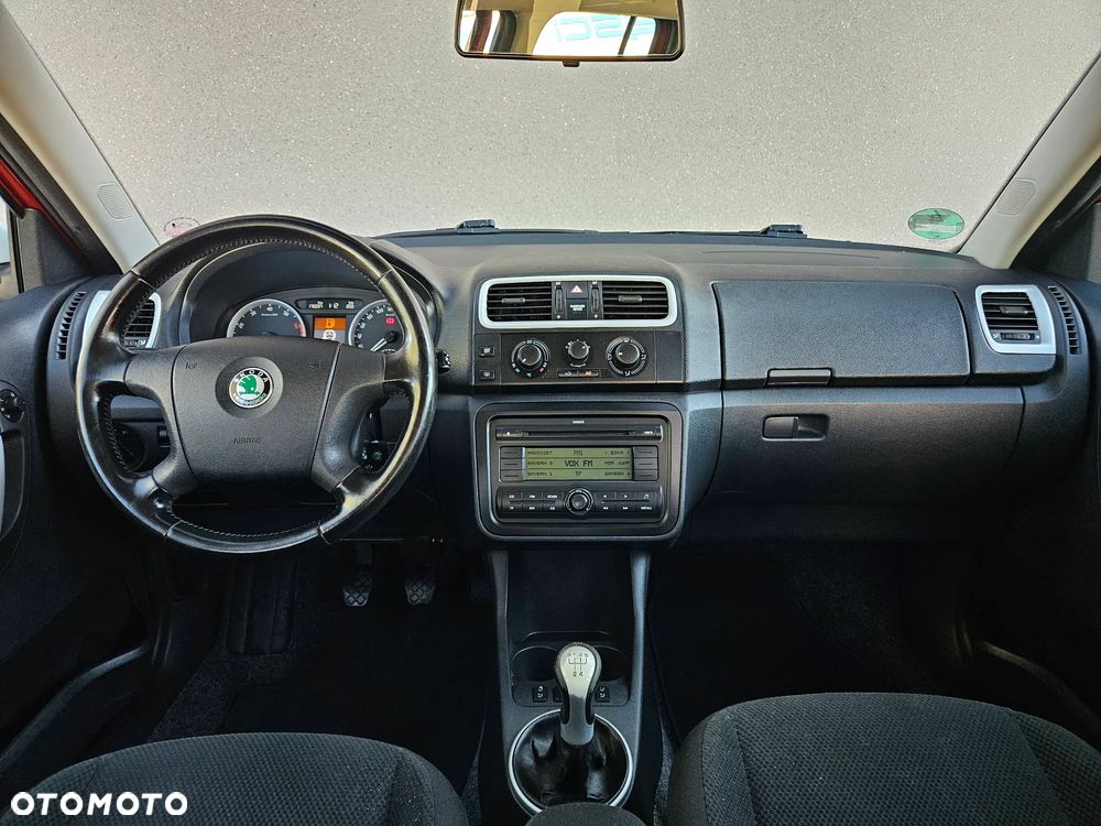 Skoda Fabia 1.2 HTP Cool Colour Edition - 5