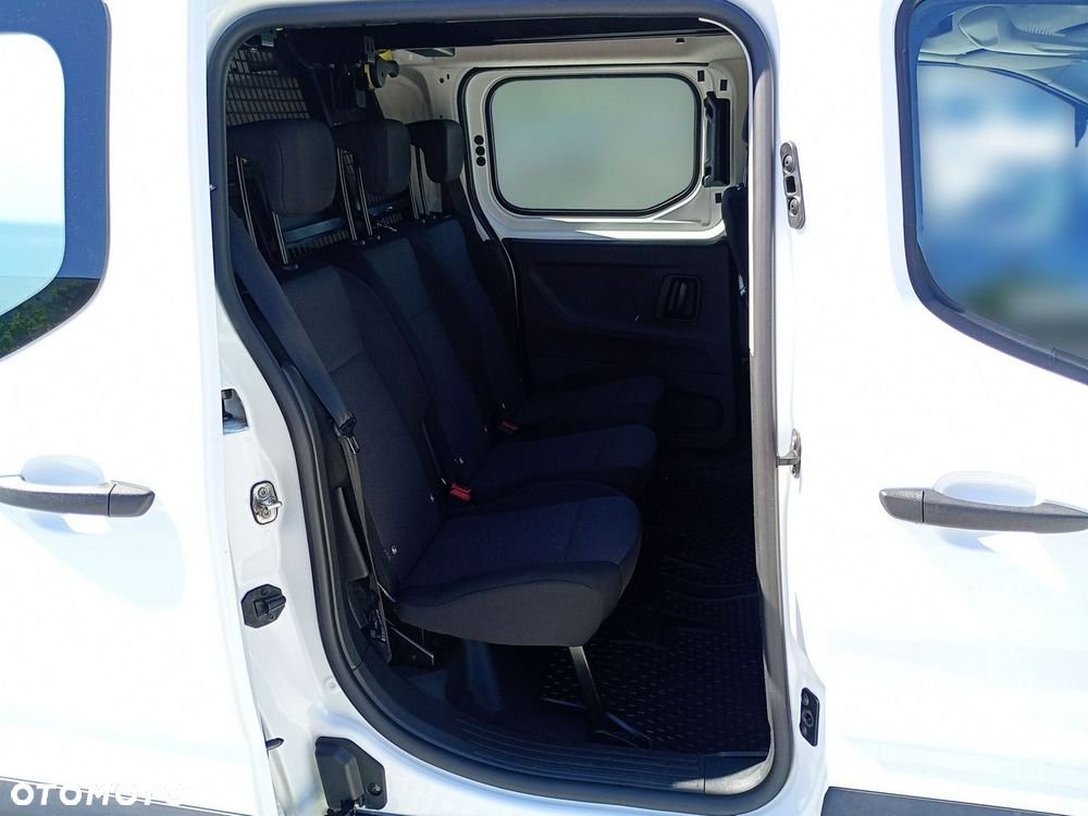 Opel Combo - 28