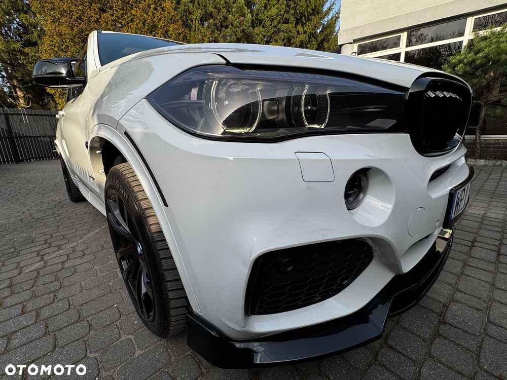 BMW X5 xDrive50i Sport-Aut - 12