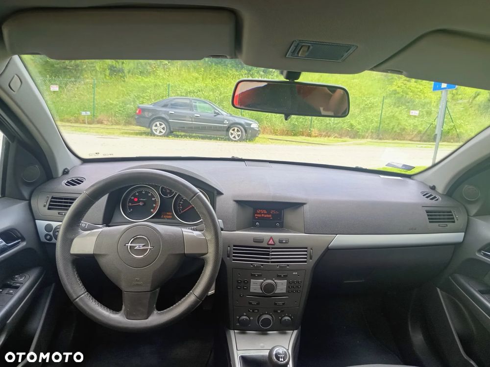 Opel Astra 1.8 Enjoy - 9