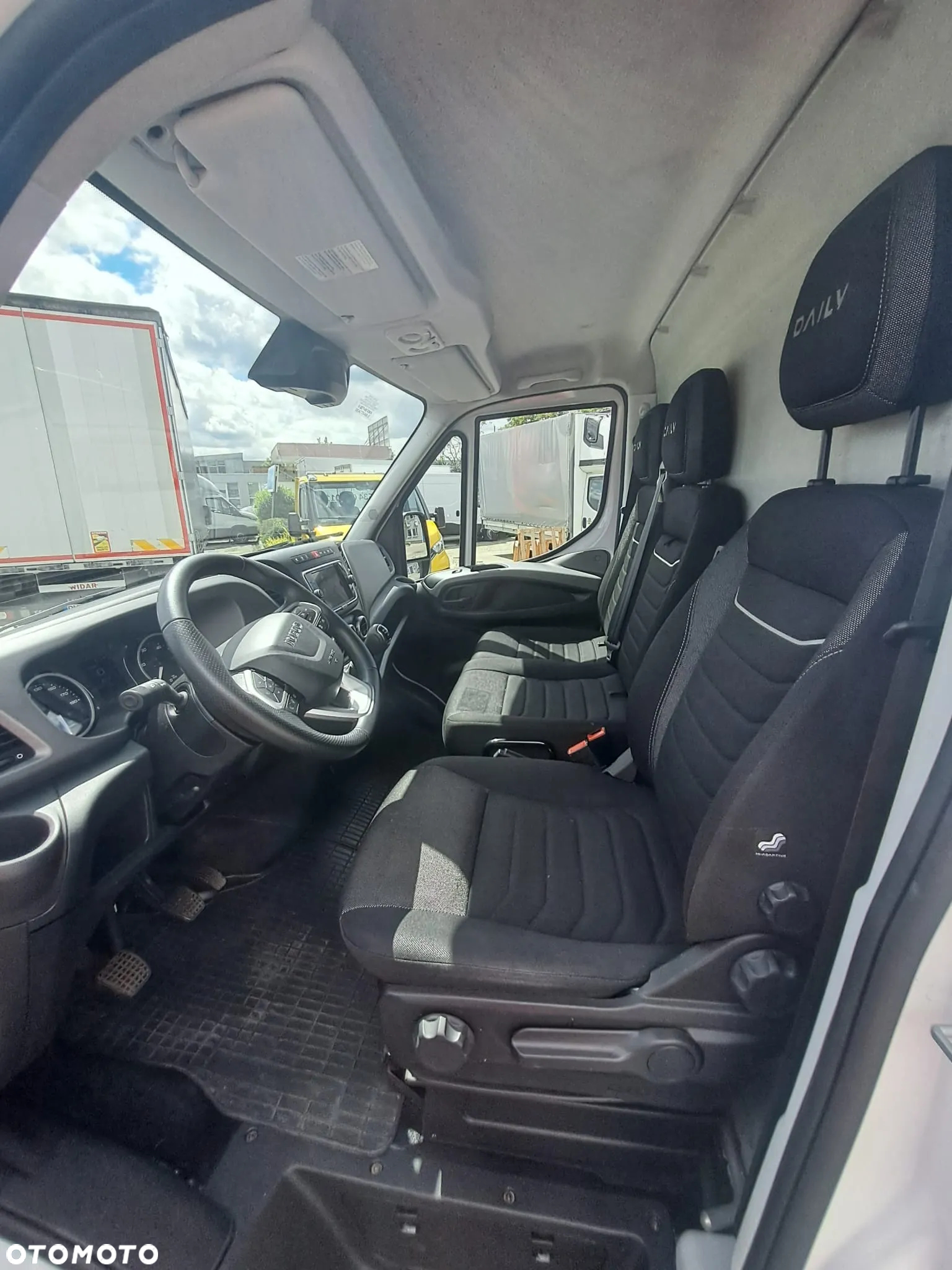 Iveco L4H2,  kamera , aktywny tempomat,  LED- gwarancja do 14/11/2025 - 8