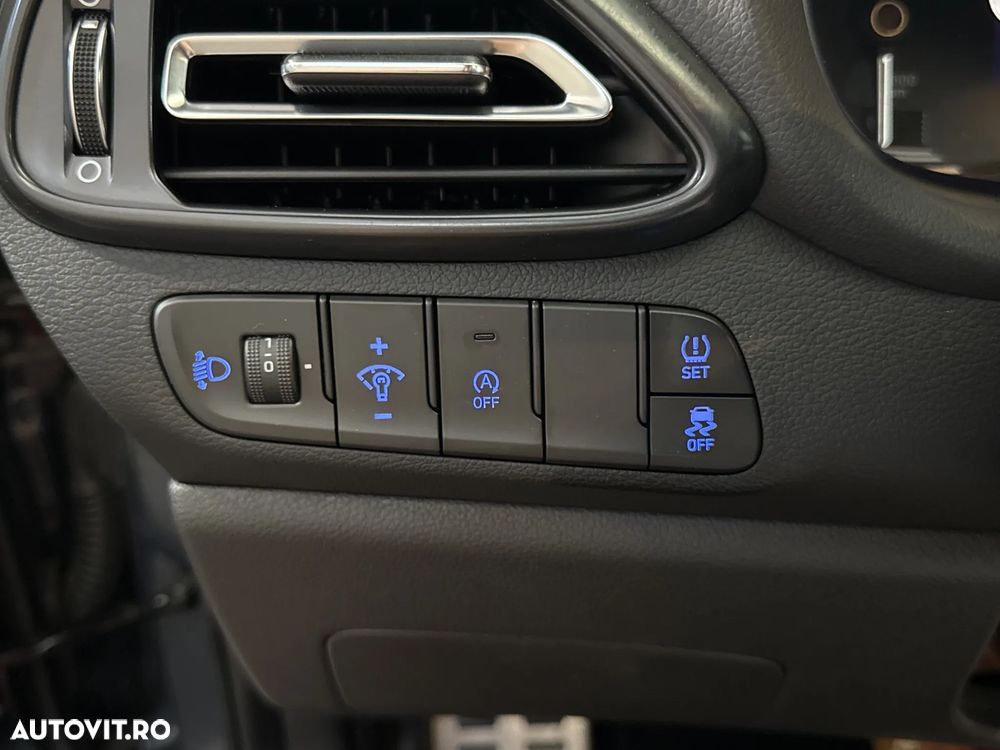 Hyundai i30 - 16