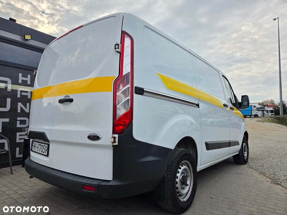 Ford Transit Custom - 8
