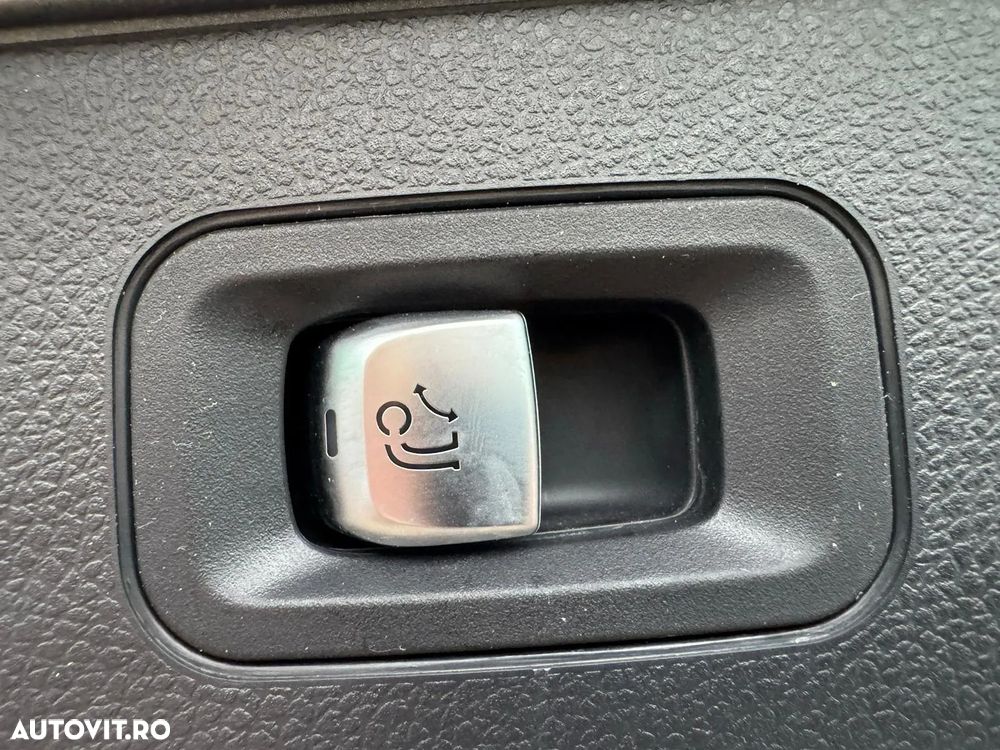 Mercedes-Benz GLC 220 d 4Matic 9G-TRONIC Exclusive - 32