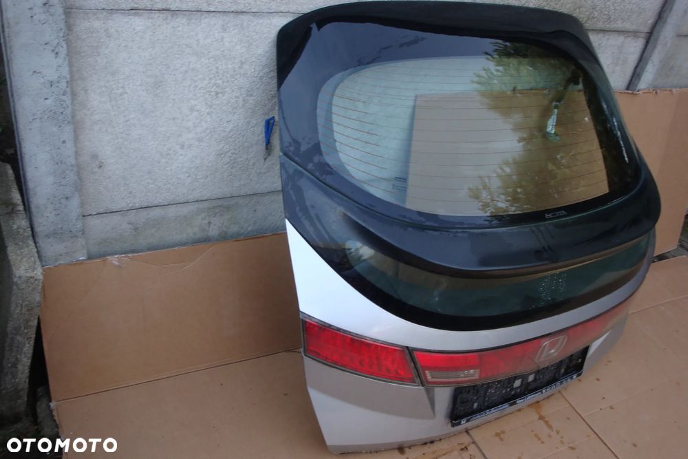 HONDA CIVIC VIII UFO KLAPA TYLNA LAKIER NH700 - 2